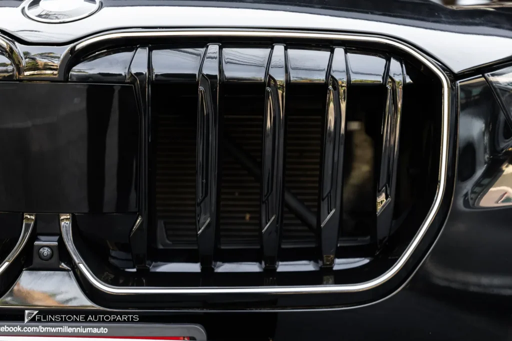BMW X1 U11 LED Black Front Grille
