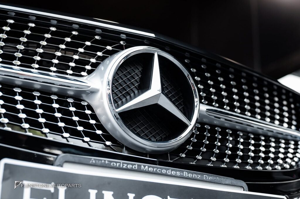 Mercedes-Benz W205 C205 C-Class 2024 Diamond Front Grille (2025-03-28)