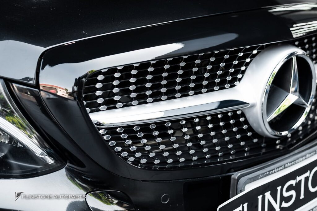 Mercedes-Benz W205 C205 C-Class 2024 Diamond Front Grille (2025-03-28)