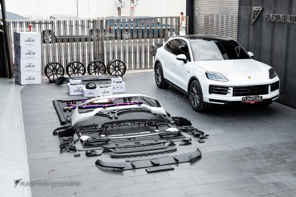 PORSCHE Cayenne 2025 TURBO GT Front Kit + Sport Design Rear Kit