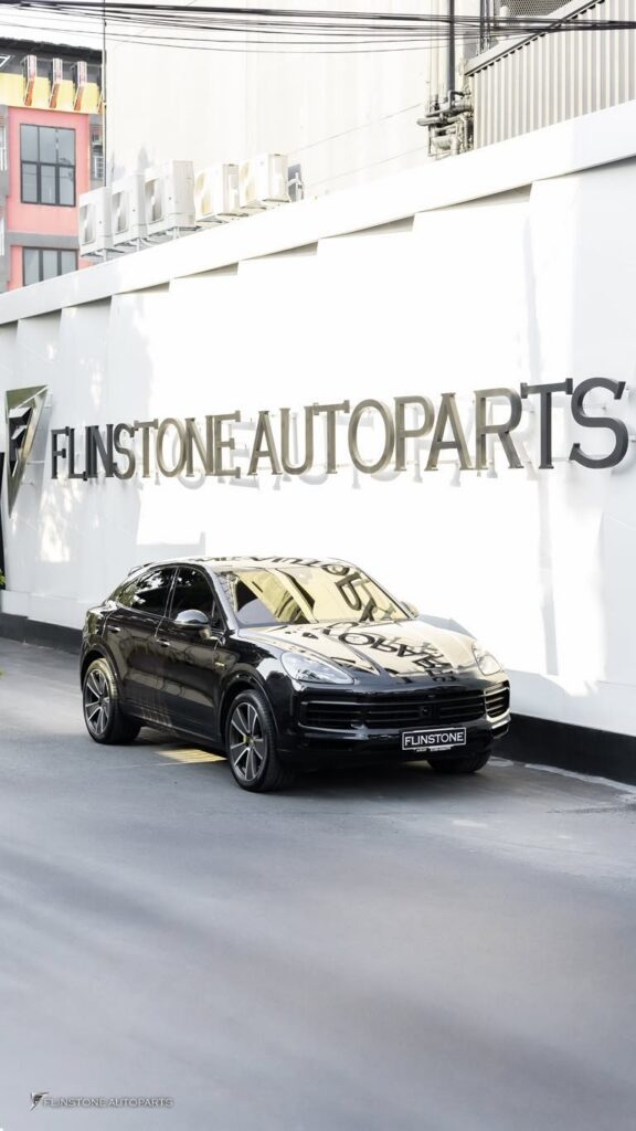 PORSCHE Cayenne 2025 ต้องการระบบแท้ PORSCHE