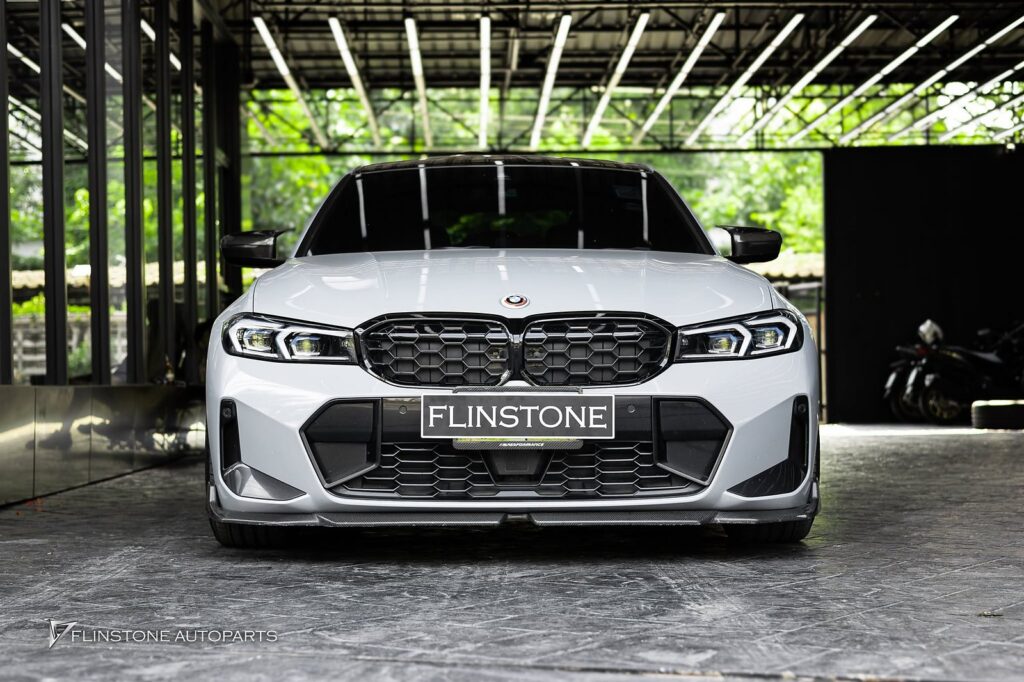 BMW G20 Series 3 LCI ติดตั้งแผ่นแปะพวงมาลัย Carbon Fiber สามารถใ
