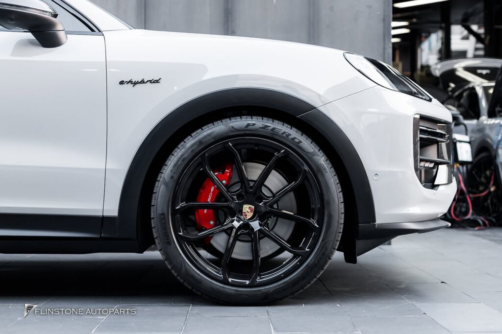 PORSCHE Cayenne 2025 TURBO GT Body Kit + Sport Design Rear Bumper