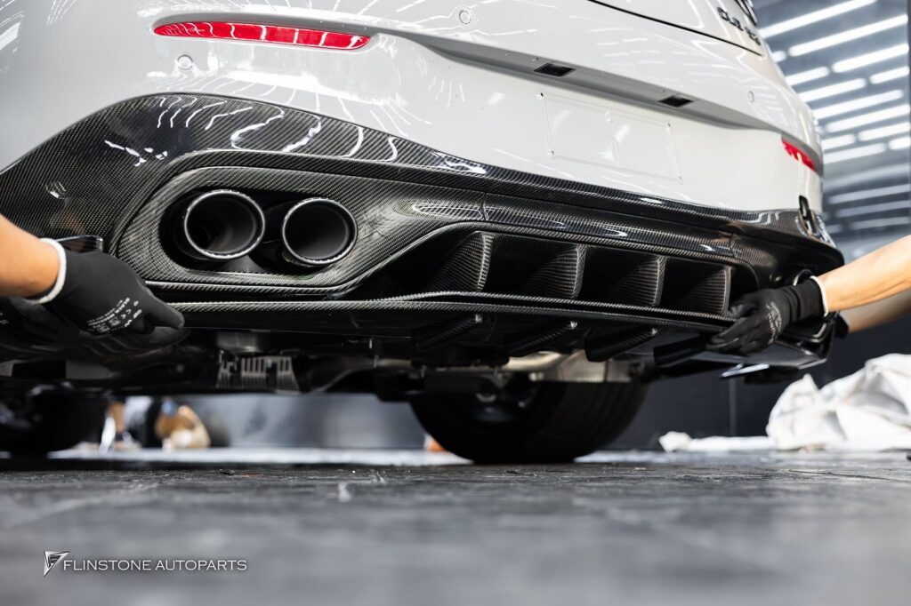 Mercedes-Benz C236 CLE-Class Coupe พาร์ทคาร์บอนของแท้ CLE53 AMG รหัส C236 ที่ FLINSTONE