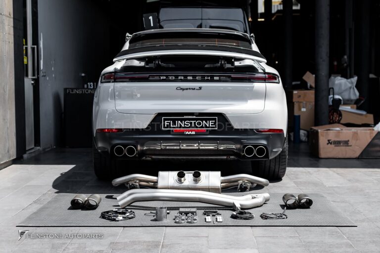 PORSCHE Cayenne Coupe เข้าติดตั้งชุดท่อ AKRAPOVIC และเปิดระบบ Sp