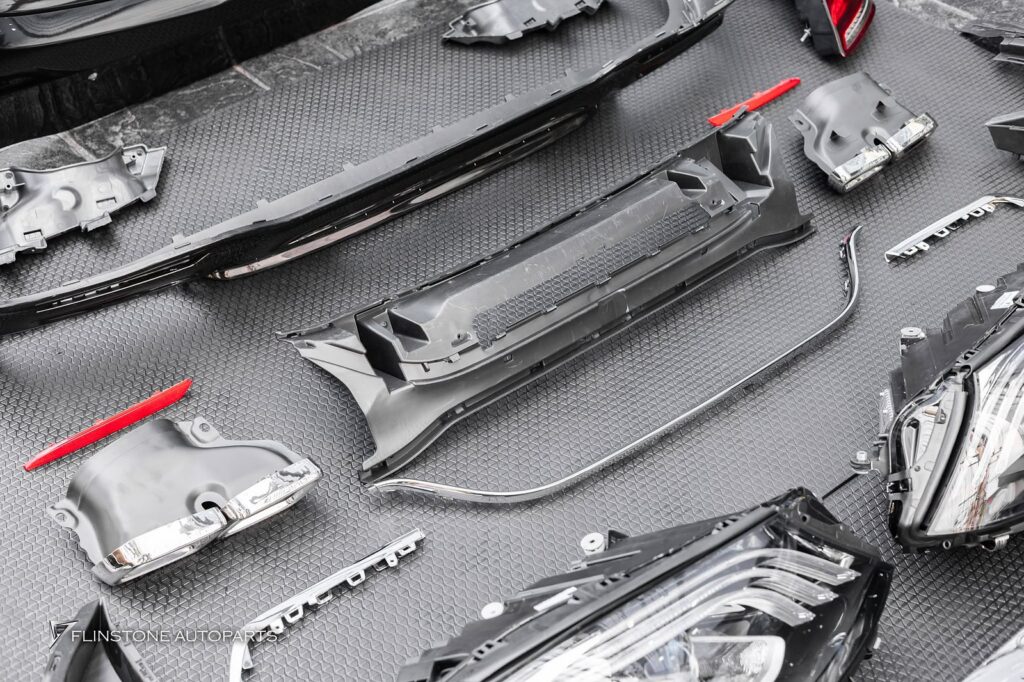 Mercedes-Benz W222 S-Class S63 AMG Facelift Front Bumper + S63 AMG Facelift Front Grille