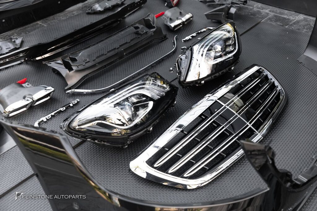 Mercedes-Benz W222 S-Class S63 AMG Facelift Front Bumper + S63 AMG Facelift Front Grille