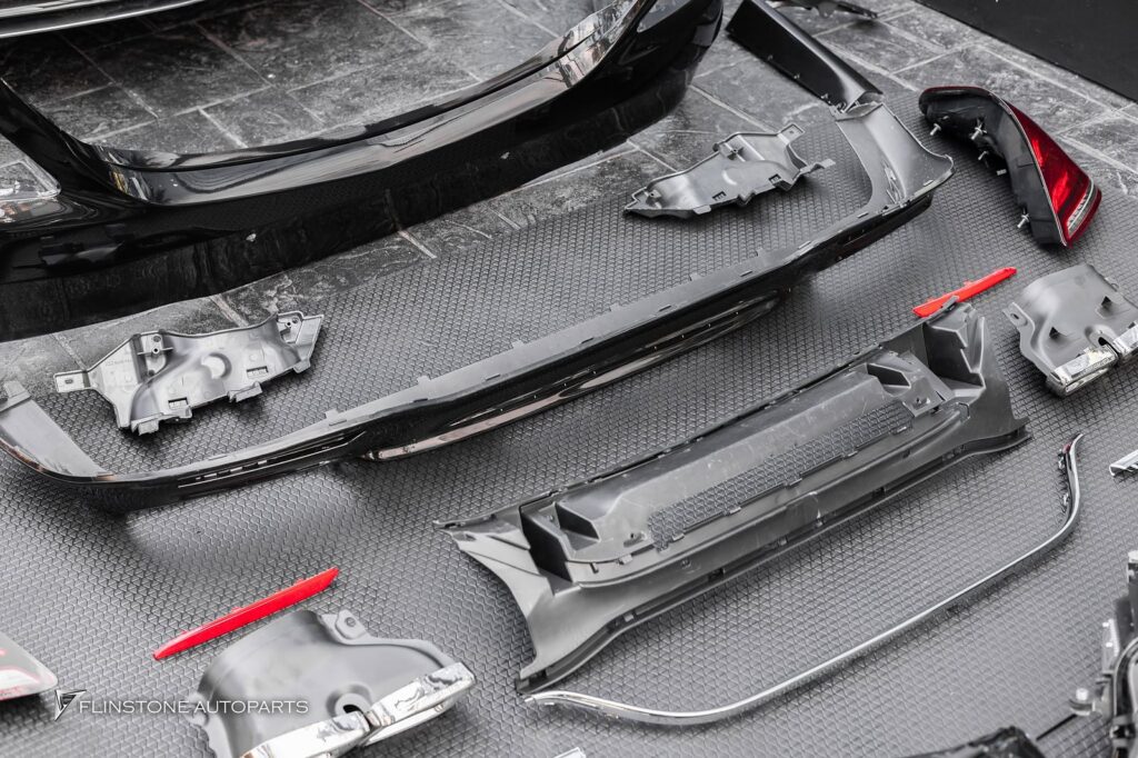 Mercedes-Benz W222 S-Class S63 AMG Facelift Front Bumper + S63 AMG Facelift Front Grille