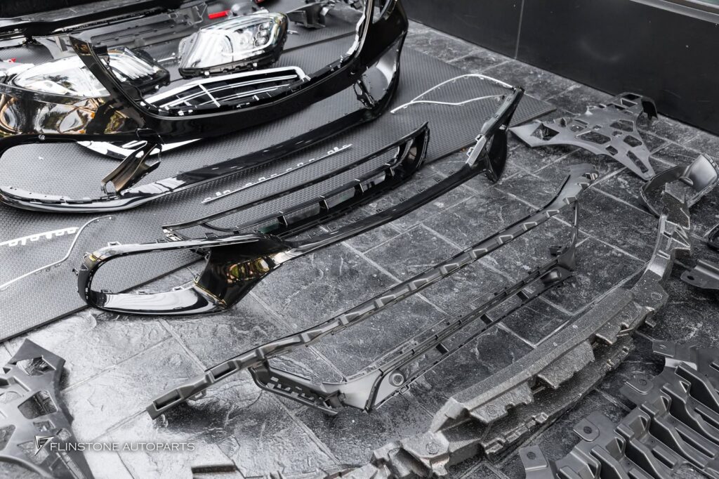 Mercedes-Benz W222 S-Class S63 AMG Facelift Front Bumper + S63 AMG Facelift Front Grille