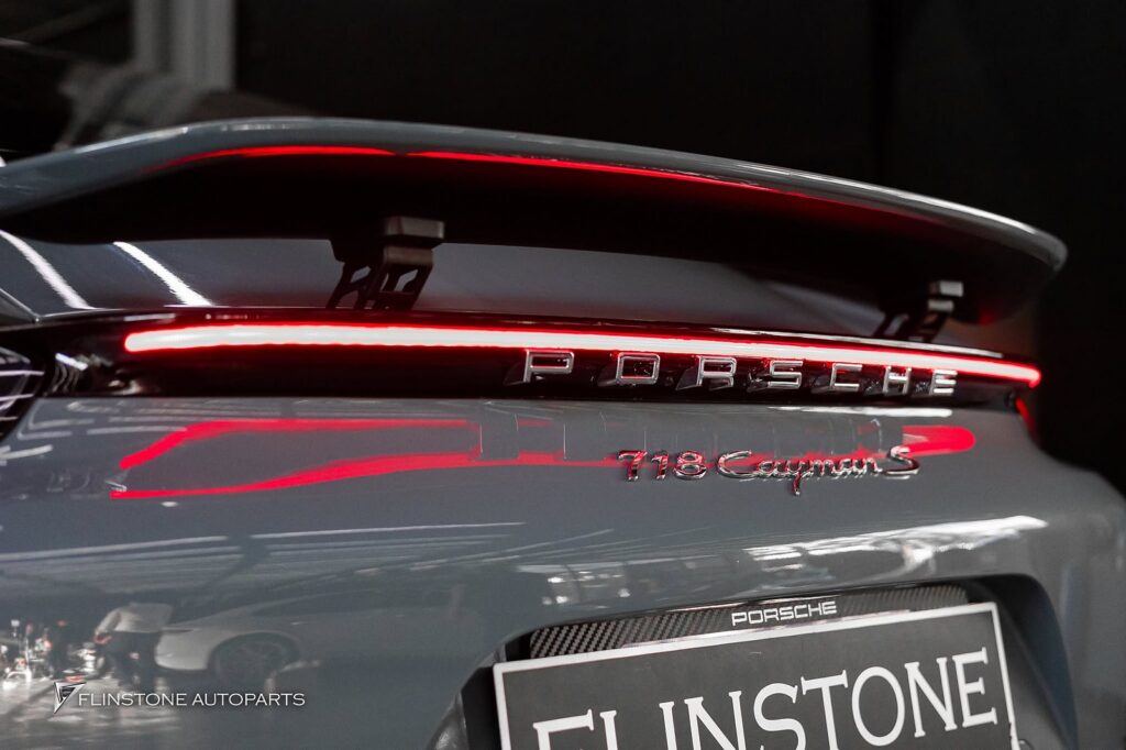 PORSCHE 718 Cayman – Boxster LED Center Taillight