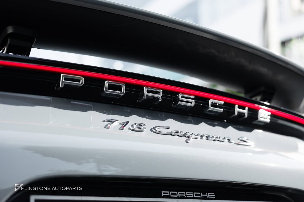 PORSCHE 718 Cayman – Boxster LED Center Taillight