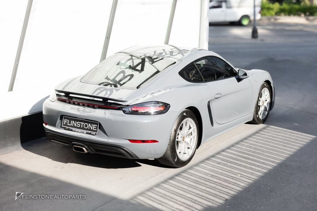 PORSCHE 718 Cayman – Boxster LED Center Taillight