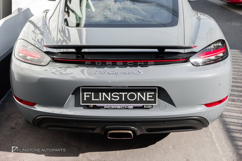 PORSCHE 718 Cayman – Boxster LED Center Taillight