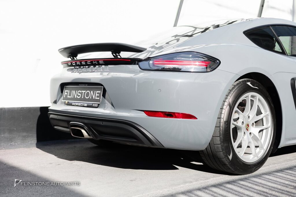 PORSCHE 718 Cayman – Boxster LED Center Taillight