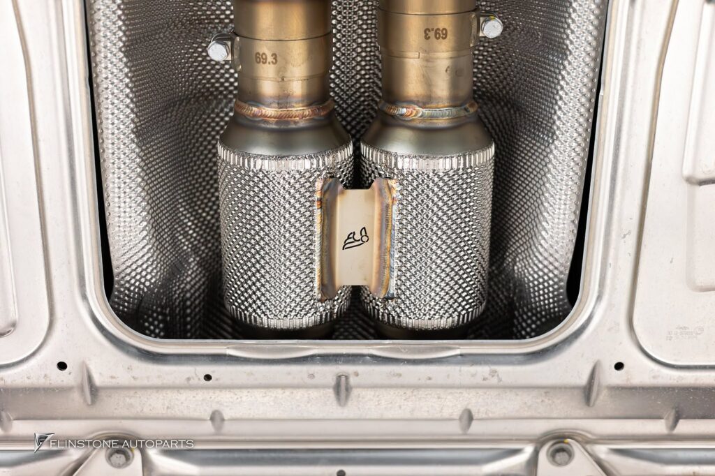 BMW G15 Series 8 ลูกค้าติดตั้งชุดแต่งรอบคันคาร์บอน 3D Design ไปแ