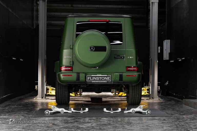 W464 G-Class Mercedes Benz G63 AMG เข้า Service เปลี่ยนปีก บนและล่างแท้