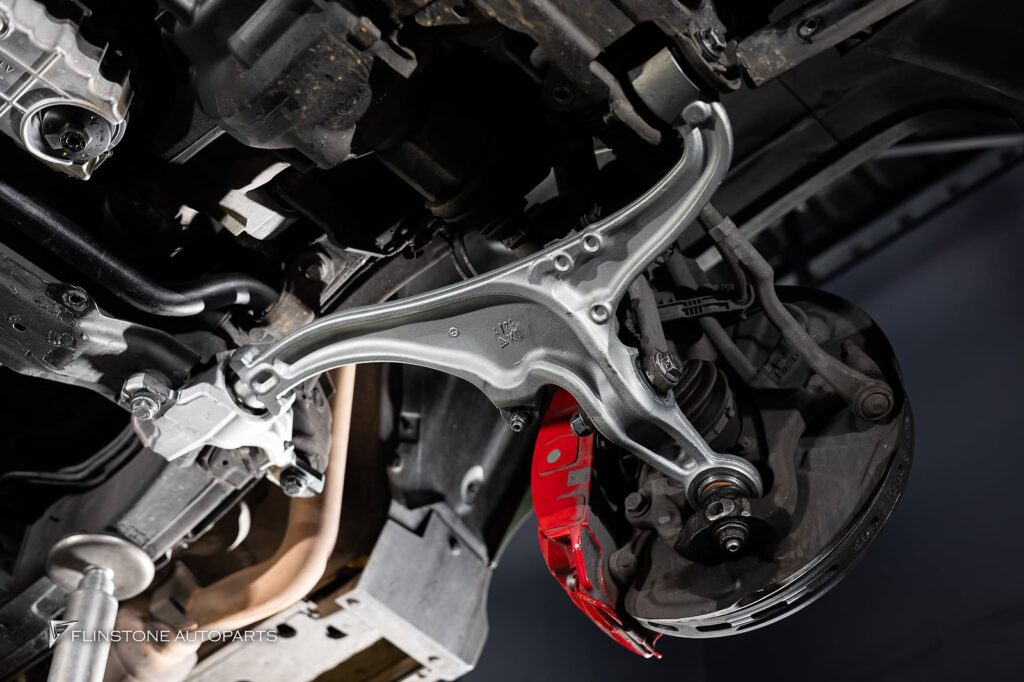 W464 G-Class Mercedes Benz G63 AMG เข้า Service เปลี่ยนปีก บนและล่างแท้
