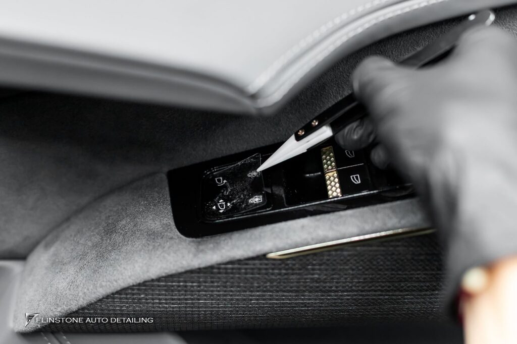 Lotus ฟิล์มใสกันรอย DRESDENPROTECTION