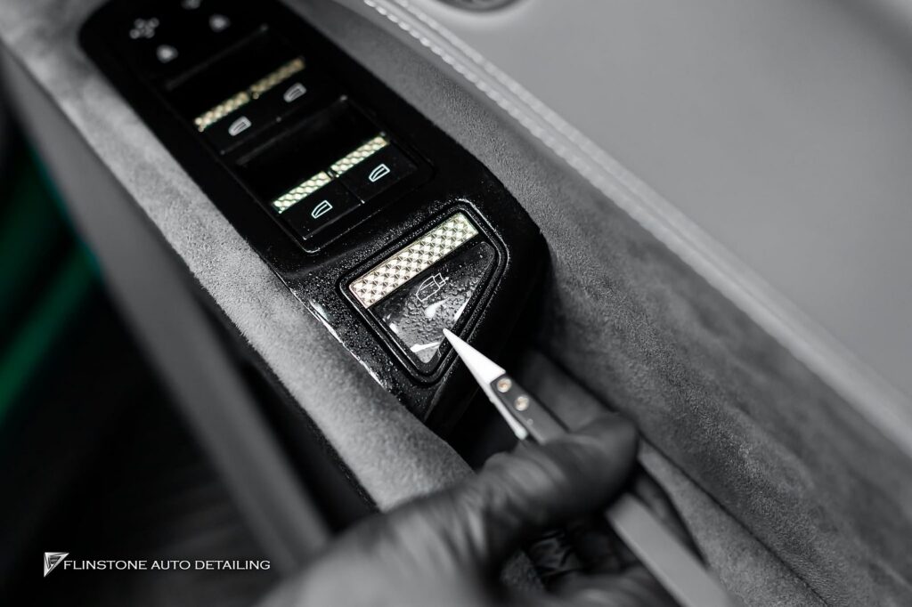Lotus ฟิล์มใสกันรอย DRESDENPROTECTION