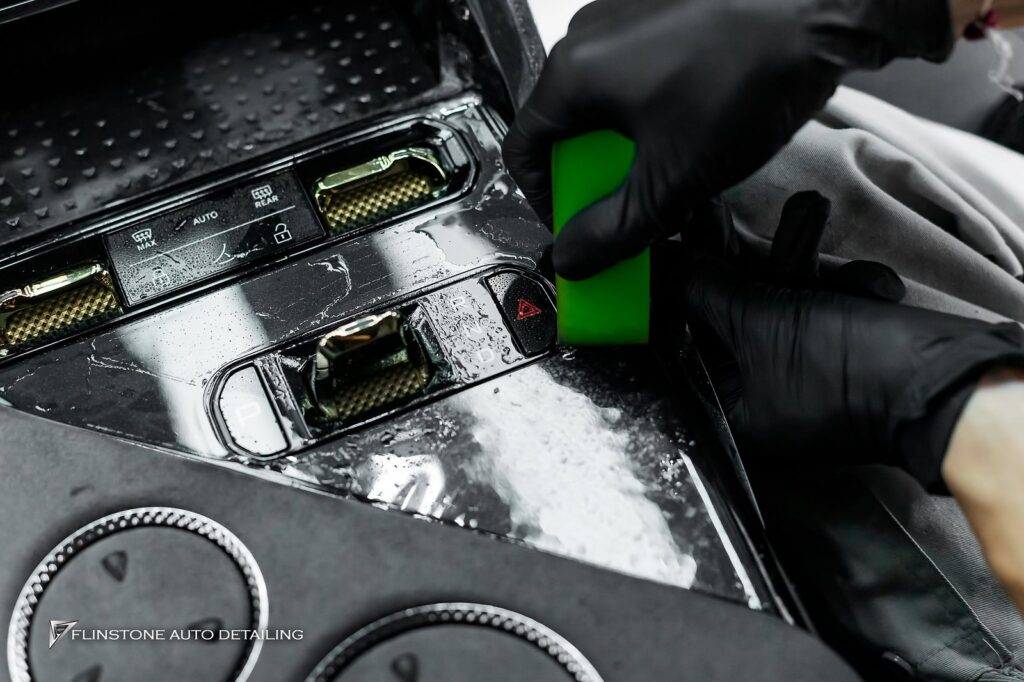 Lotus ฟิล์มใสกันรอย DRESDENPROTECTION