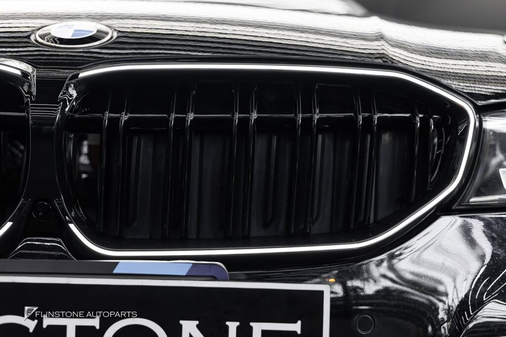 กระจังหน้าขอบ LED สำหรับ BMW G20 Series 3 LCI มีผลิตออกมาหลายรุ่