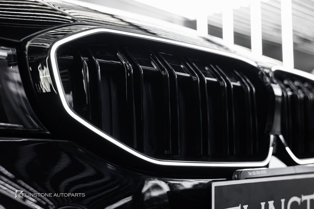 กระจังหน้าขอบ LED สำหรับ BMW G20 Series 3 LCI มีผลิตออกมาหลายรุ่