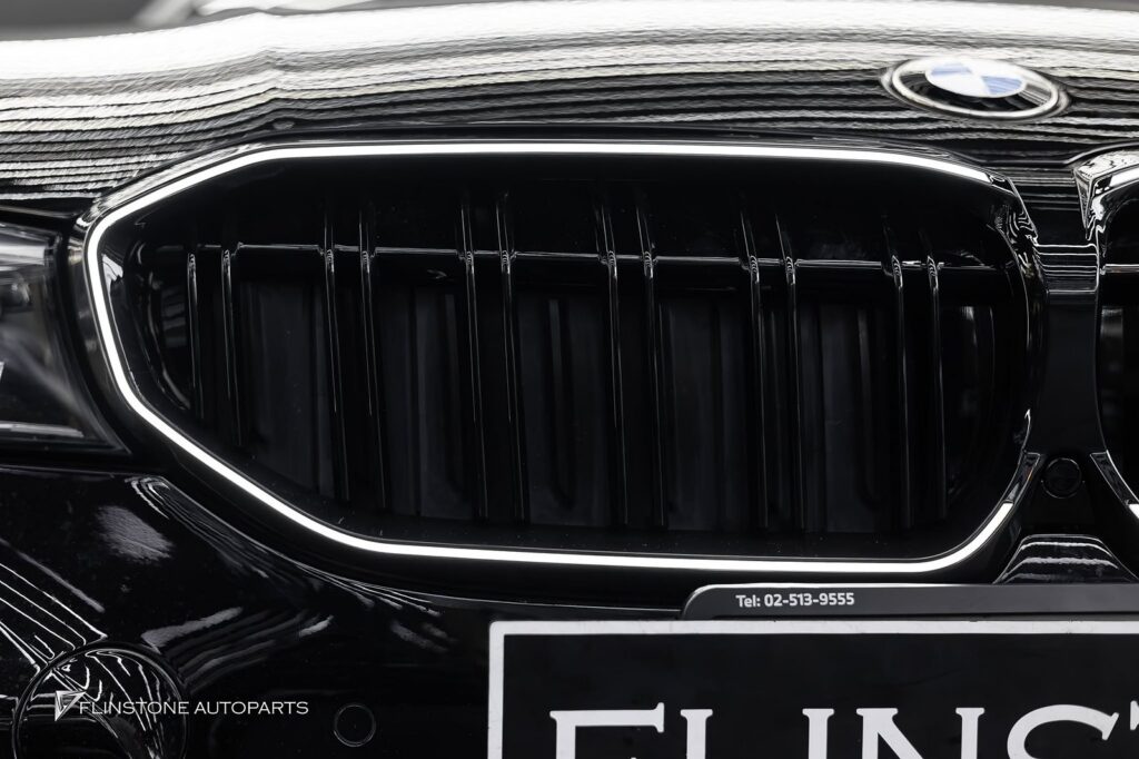 กระจังหน้าขอบ LED สำหรับ BMW G20 Series 3 LCI มีผลิตออกมาหลายรุ่