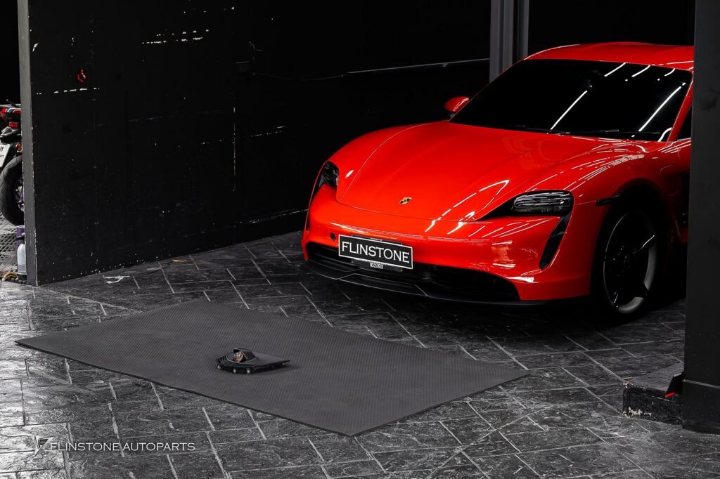 PORSCHE Taycan STOPWATCH