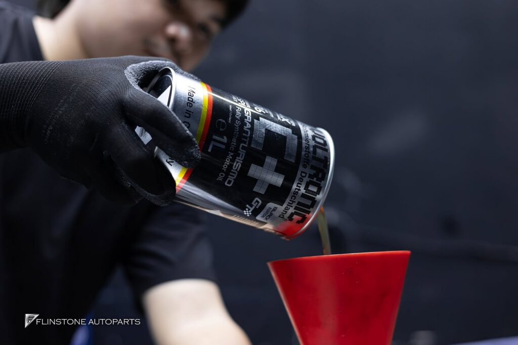 Flinstone Service CLS53 AMG เข้าบริการเปลี่ยนถ่ายของเหลว และให้ทางร้านตรวจสอบพบว่า