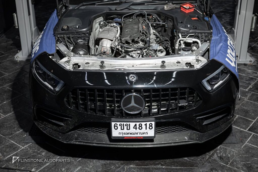Flinstone Service CLS53 AMG เข้าบริการเปลี่ยนถ่ายของเหลว และให้ทางร้านตรวจสอบพบว่า