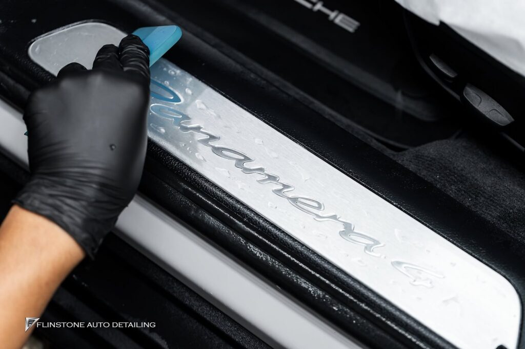 NEW PORSCHE Panamera 976 เลือกติดฟิล์มใสกันรอยจาก DRESDENPROTECT