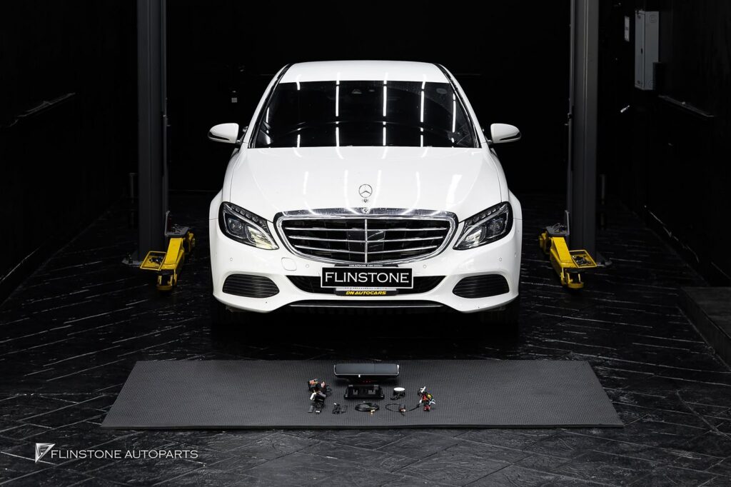 Mercedes-Benz W205 C205 C-Class 2024 Android Display + 360 Camera System