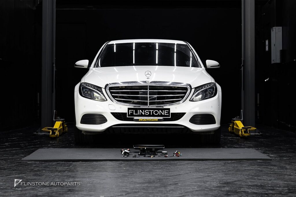 Mercedes-Benz W205 C205 C-Class 2024 Android Display + 360 Camera System