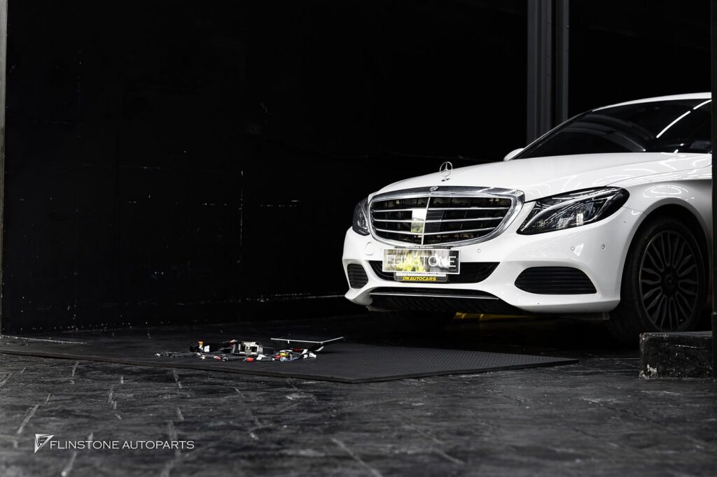 Mercedes-Benz W205 C205 C-Class 2024 Android Display + 360 Camera System