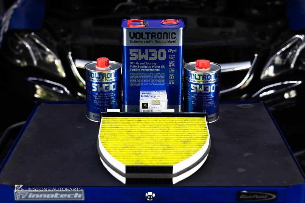 Flinstone Service E-Class Coupe รหัส W207 เข้ารับบริการเปลี่ยนถ่ายของเหลว และไส้กร