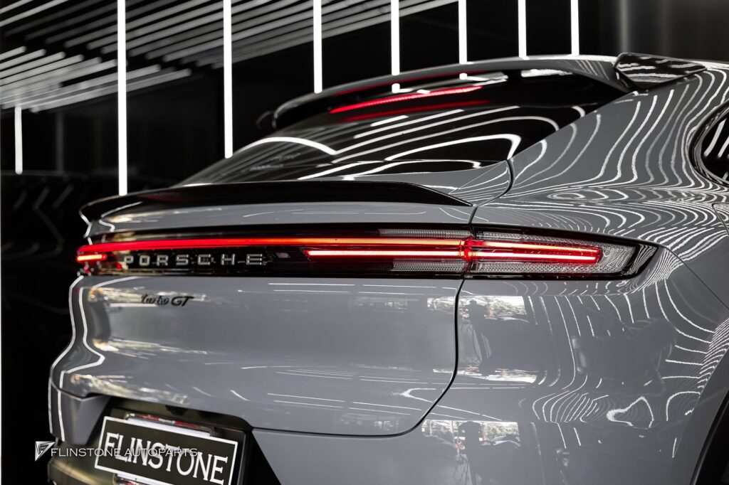 PORSCHE Cayenne 2025 Genuine LED Taillight [Darkened Light]