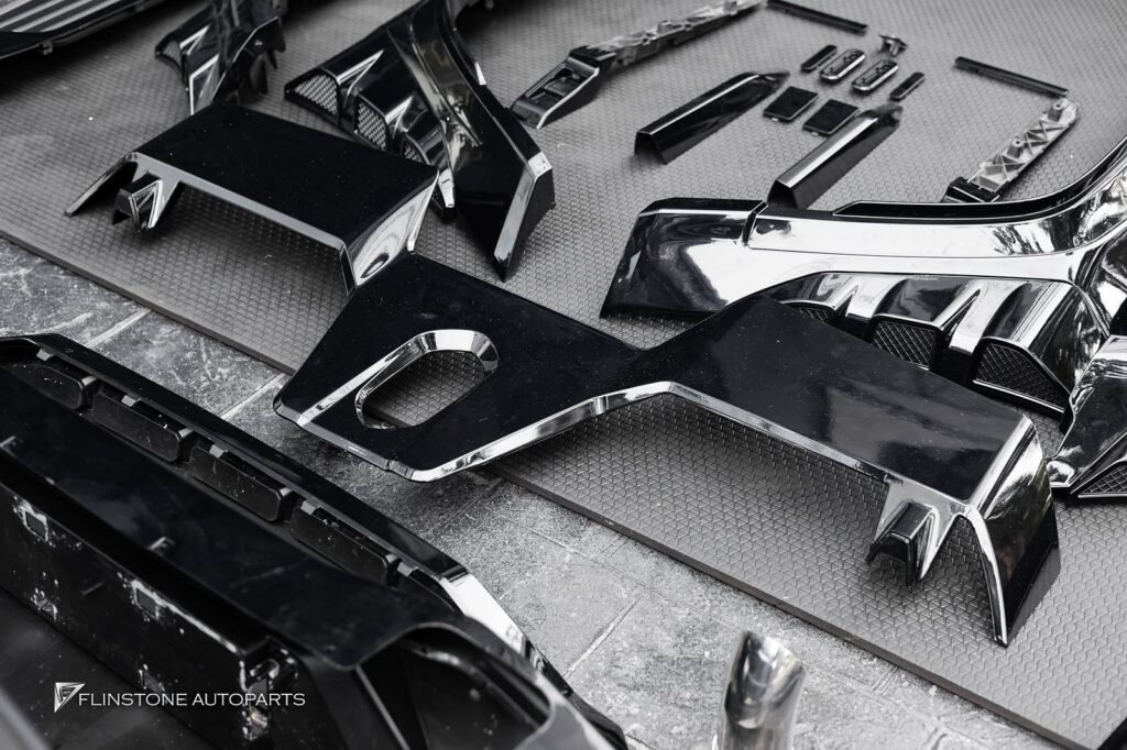 สำหรับชุดแต่ง SHADOW ใน GWM TANK300 ชุดแต่งจากอีกค่ายที่ไม่ค่อยซ
