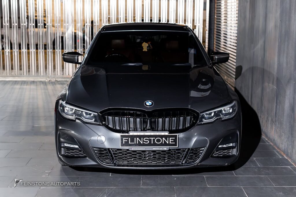 BMW G20 Series 3 2025 USUS Autoclave Carbon Trunk Spoiler + USUS Autoclave Carbon Side