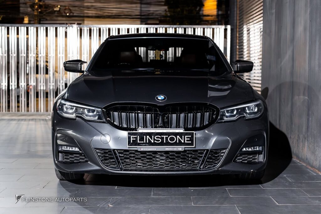BMW G20 Series 3 2025 USUS Autoclave Carbon Trunk Spoiler + USUS Autoclave Carbon Side