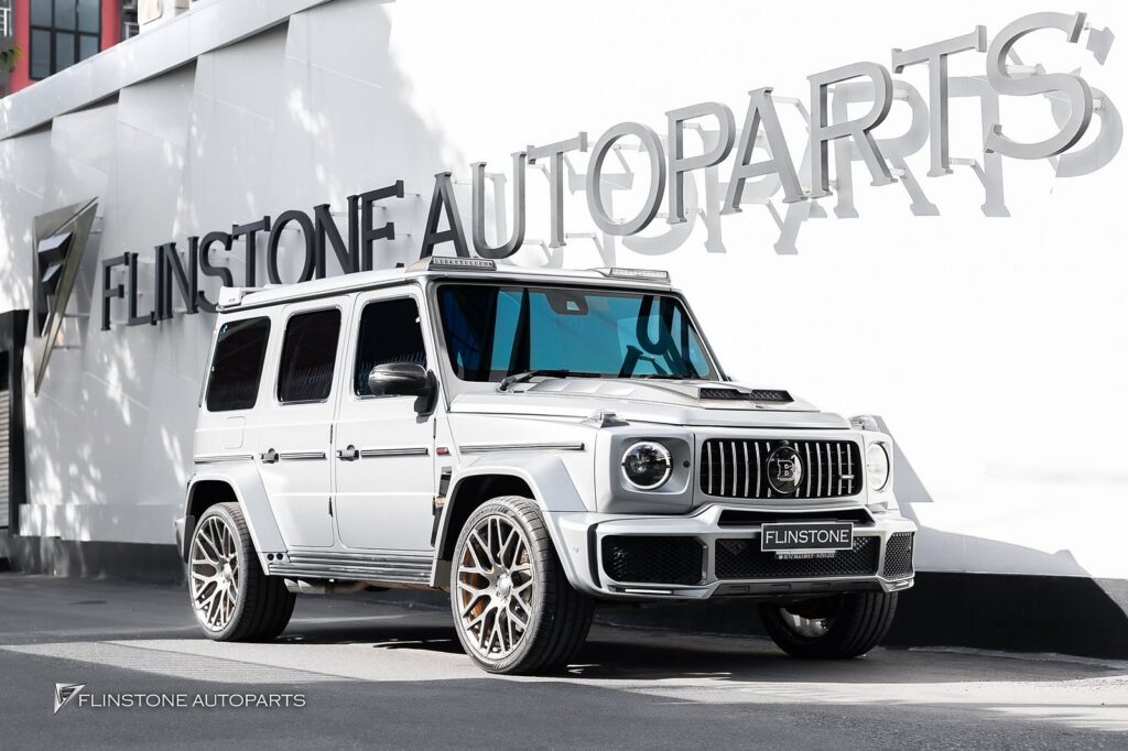 Mercedes-Benz W463 G-Class G-Class เข้าเปลี่ยนยางใหม่ขนาด 23 นิ้ว ไม่ว่ากำลังจะยาง Size ไหน