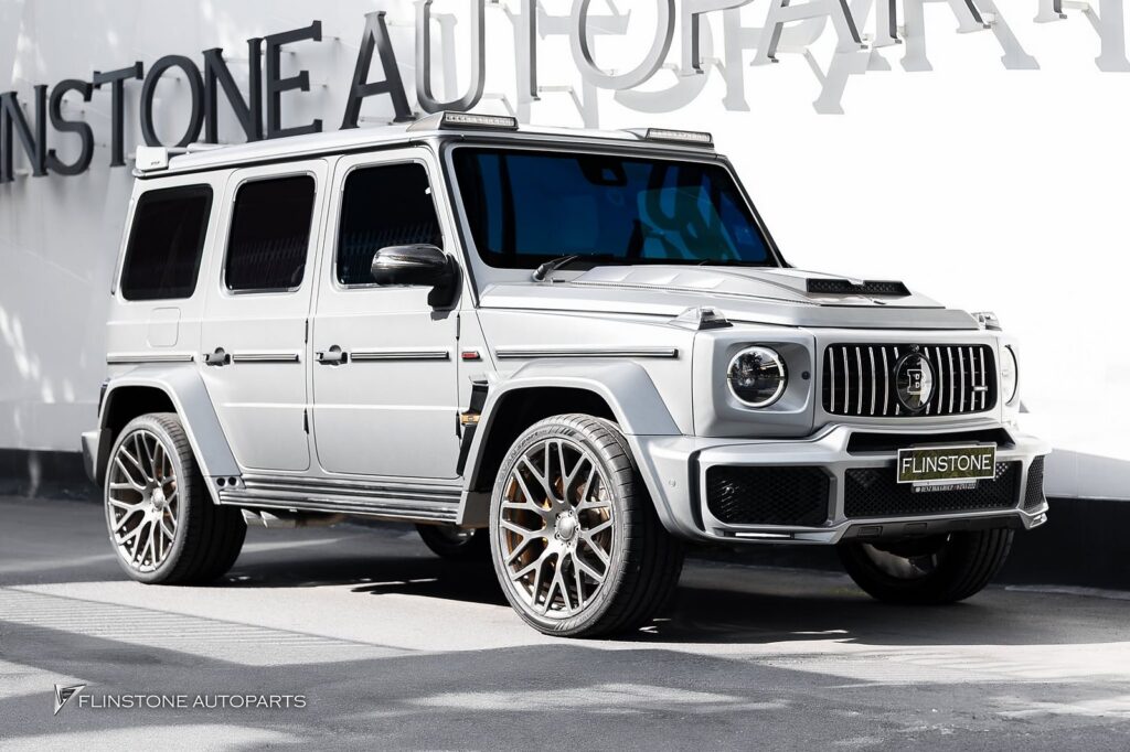 Mercedes-Benz W463 G-Class G-Class เข้าเปลี่ยนยางใหม่ขนาด 23 นิ้ว ไม่ว่ากำลังจะยาง Size ไหน