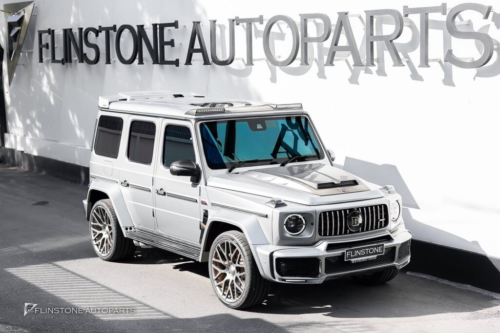 Mercedes-Benz W463 G-Class G-Class เข้าเปลี่ยนยางใหม่ขนาด 23 นิ้ว ไม่ว่ากำลังจะยาง Size ไหน