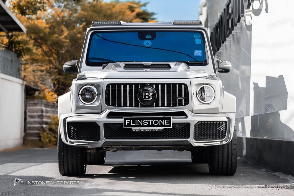 Mercedes-Benz W463 G-Class G-Class เข้าเปลี่ยนยางใหม่ขนาด 23 นิ้ว ไม่ว่ากำลังจะยาง Size ไหน