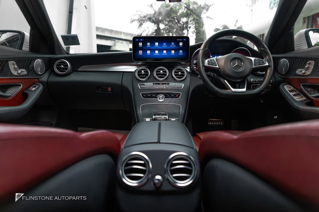 Mercedes-Benz 中控屏 Android，适用于 W205 C-Class