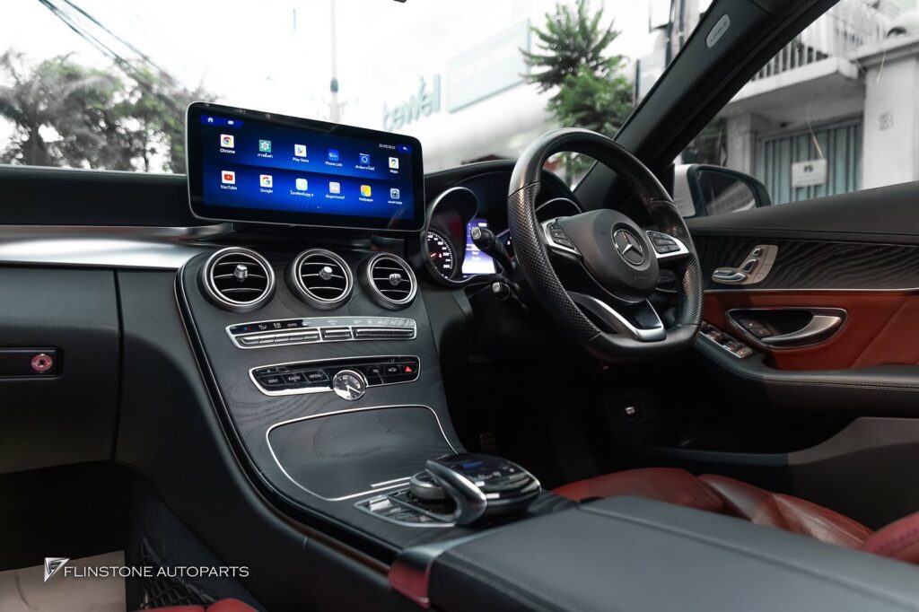Mercedes-Benz 中控屏 Android，适用于 W205 C-Class