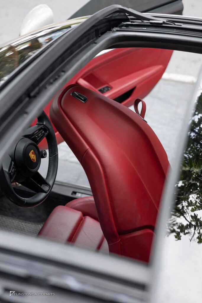 Genuine Parts PORSCHE 992 Carrera the seat pull on this model breaks easily