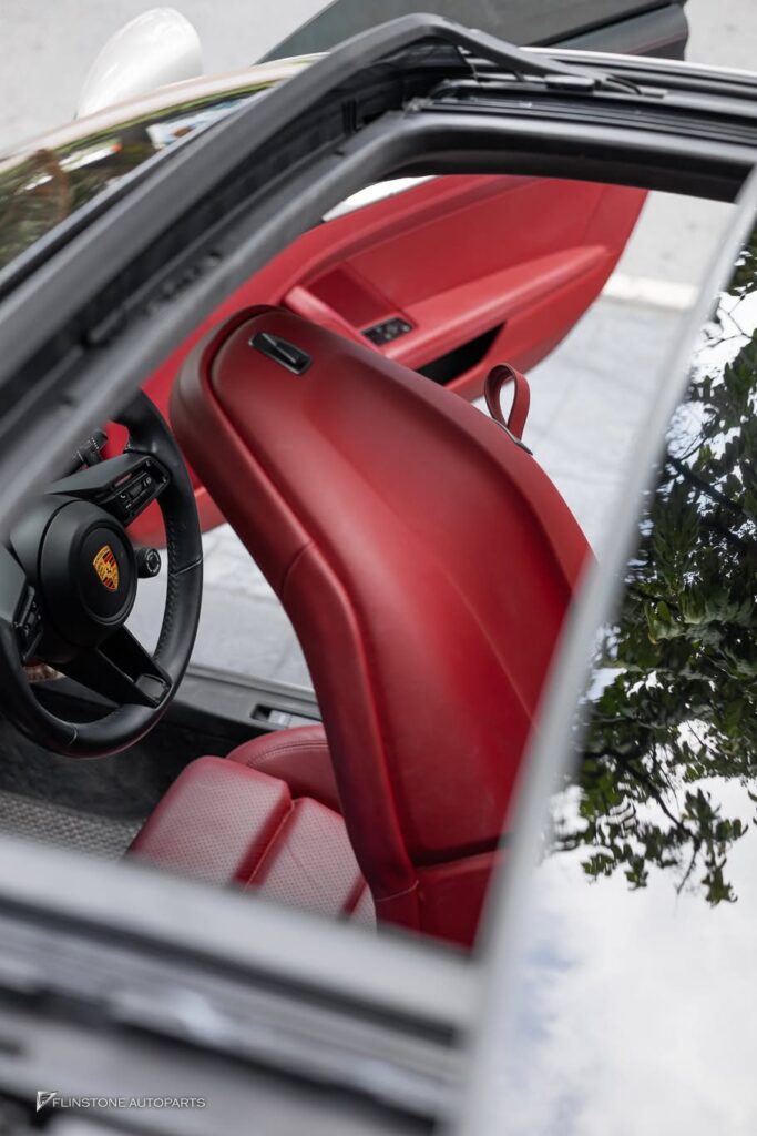 Genuine Parts PORSCHE 992 Carrera the seat pull on this model breaks easily