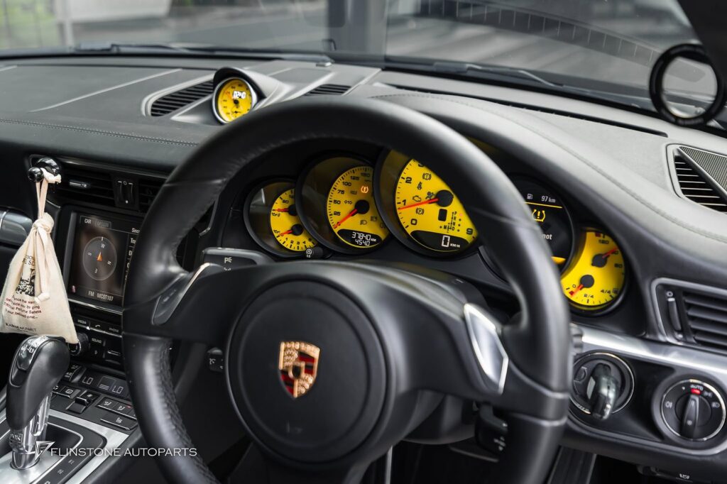 แผ่นเรือนไมล์สีเหลืองสำหรับ PORSCHE 991