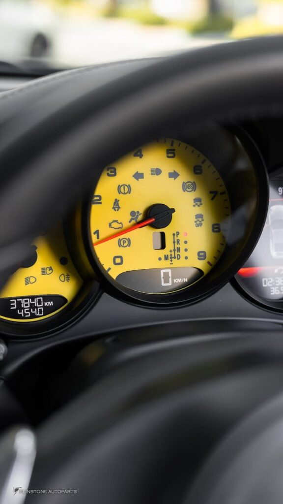 แผ่นเรือนไมล์สีเหลืองสำหรับ PORSCHE 991