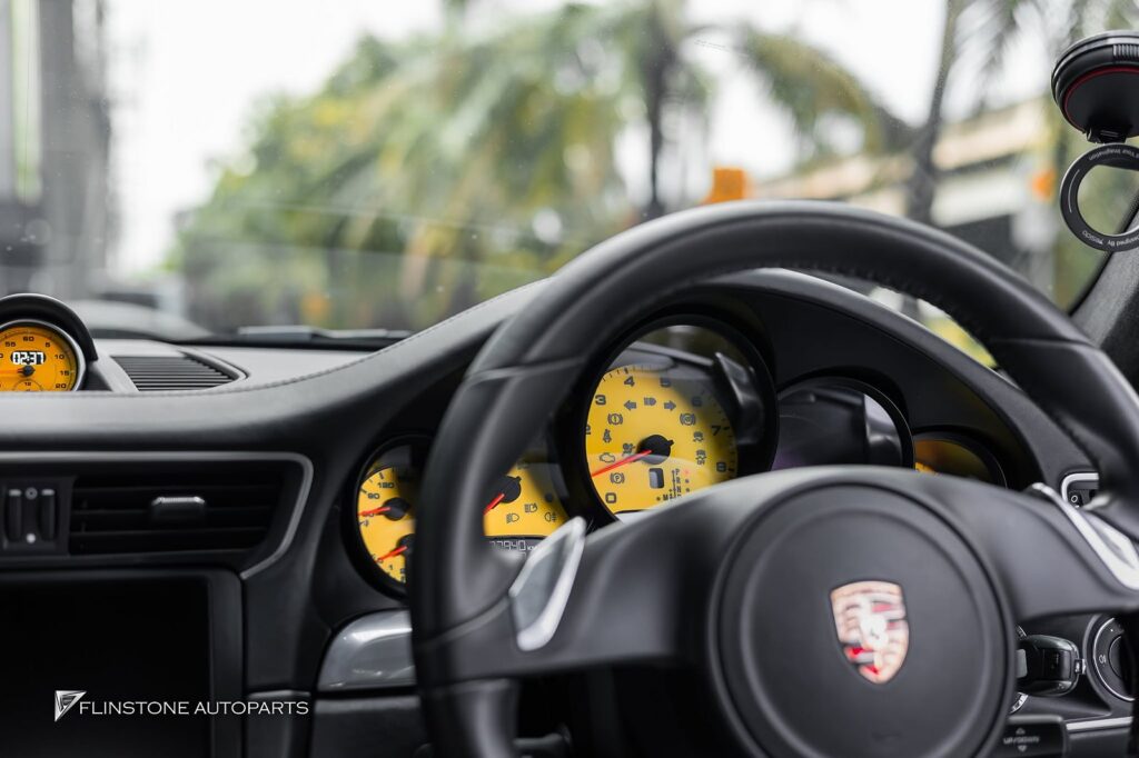 แผ่นเรือนไมล์สีเหลืองสำหรับ PORSCHE 991